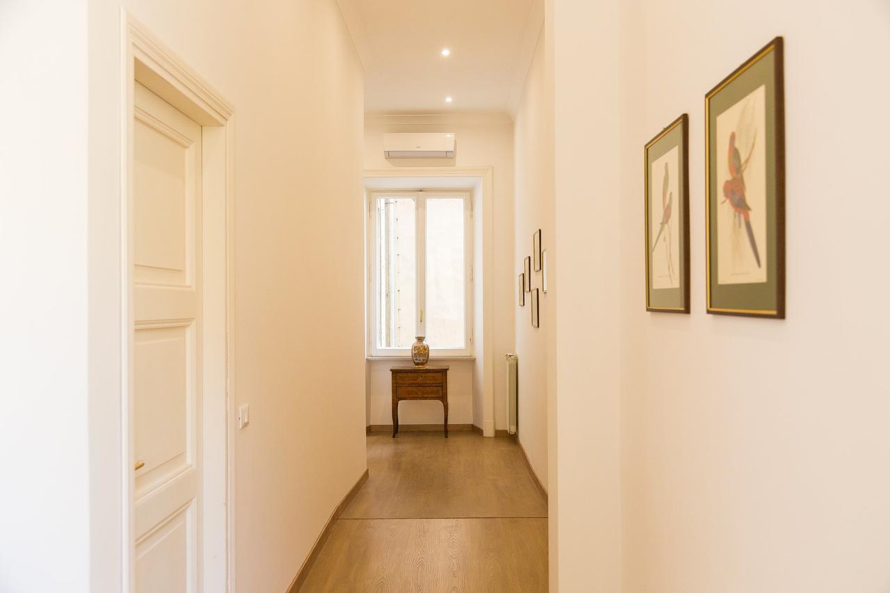 Prestigious Apartment Via Barberini Rome Extérieur photo