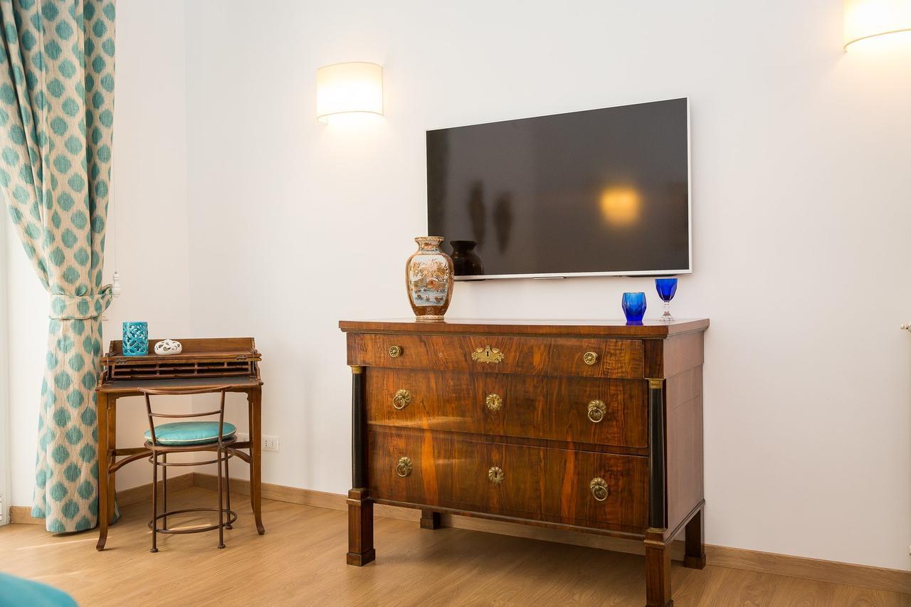 Prestigious Apartment Via Barberini Rome Extérieur photo