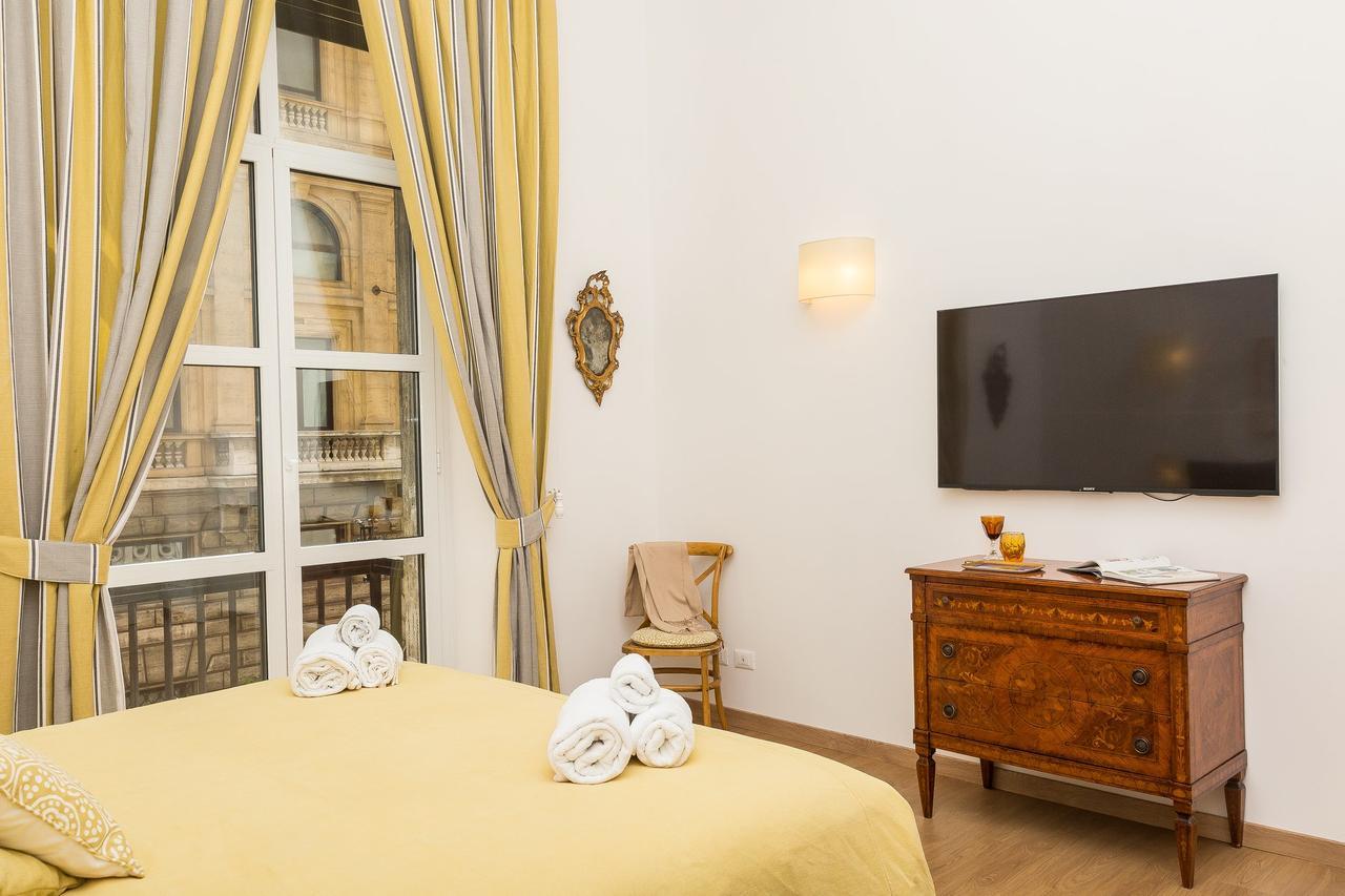 Prestigious Apartment Via Barberini Rome Extérieur photo